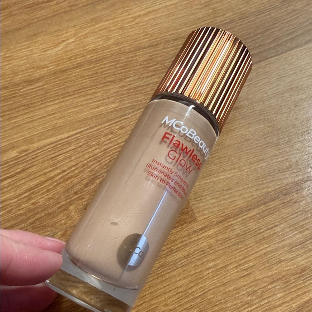 Used once Mco beauty flawless glow in shade 4